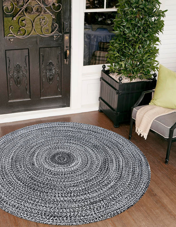 Sustainable Strands Indoor-Outdoor Oasis Collection Area Rug - Sandbar (Black and White) Round Black and White lifestyle 24