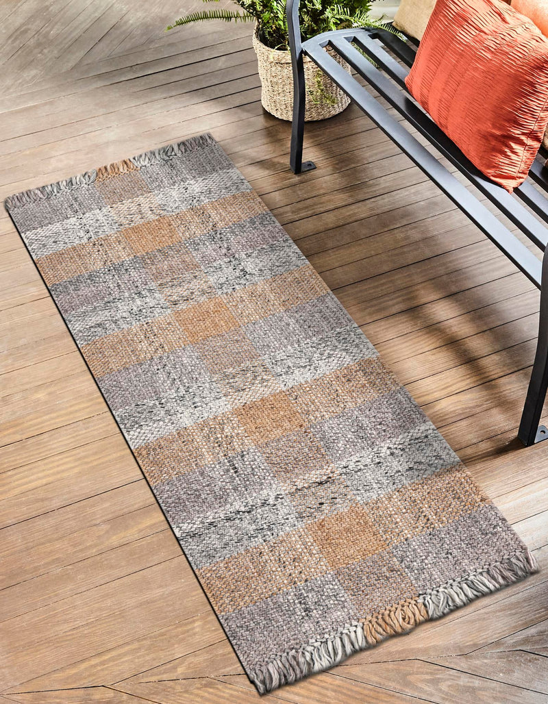 Sustainable Grid Indoor-Outdoor Oasis Collection Area Rug - Savannah Runner Desert Gray lifestyle 84