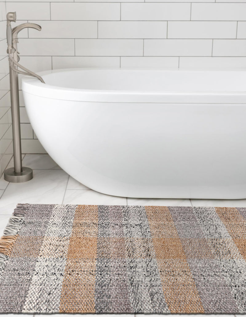 Sustainable Grid Indoor-Outdoor Oasis Collection Area Rug - Savannah Runner Desert Gray lifestyle 86