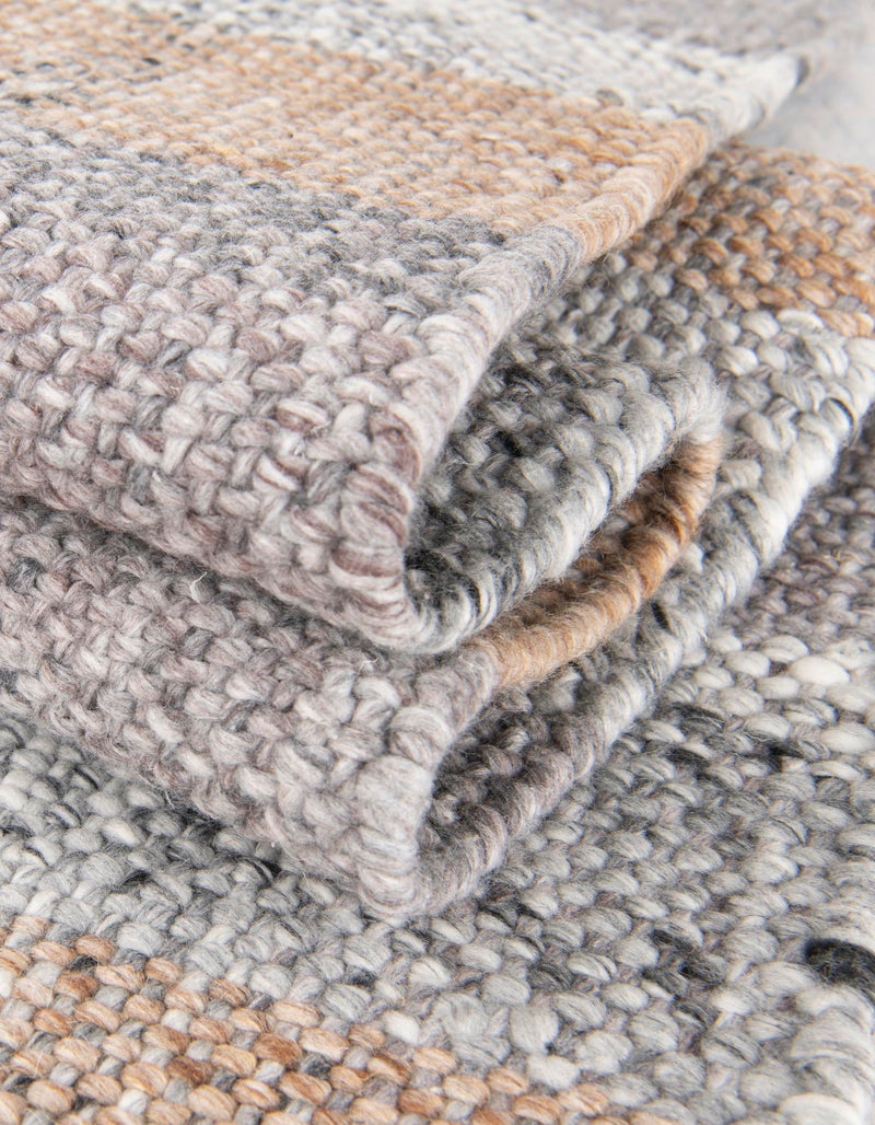 Sustainable Grid Indoor-Outdoor Oasis Collection Area Rug - Savannah Runner Desert Gray lifestyle 123