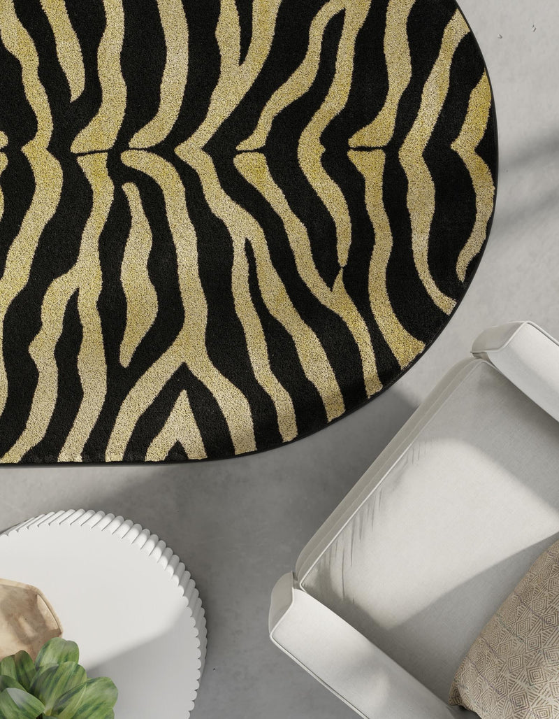Savannah Sojourn Collection Area Rug - Kilimanjaro Oval Black lifestyle 48