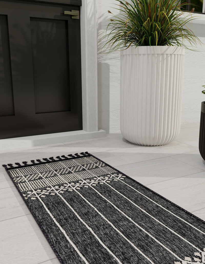 Sustainable Nomad Terrace Collection Area Rug - Reef Runner Charcoal Black lifestyle 149