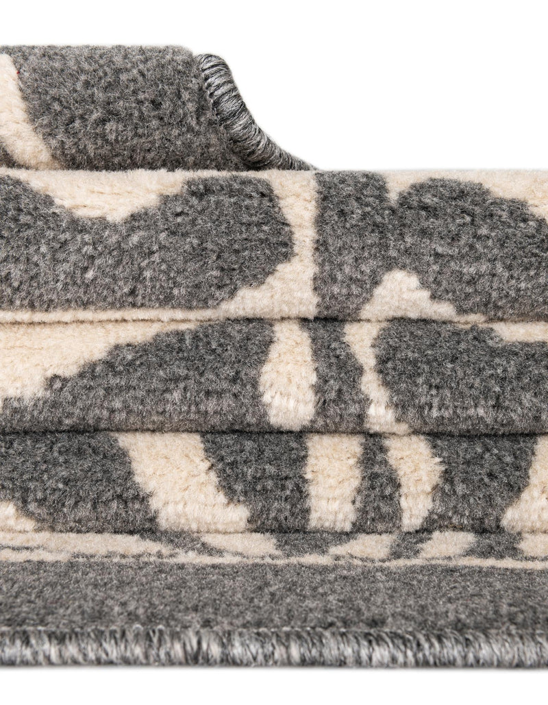 Savannah Sojourn Collection Area Rug - Kalahari Rectangle Gray and Ivory lifestyle 27