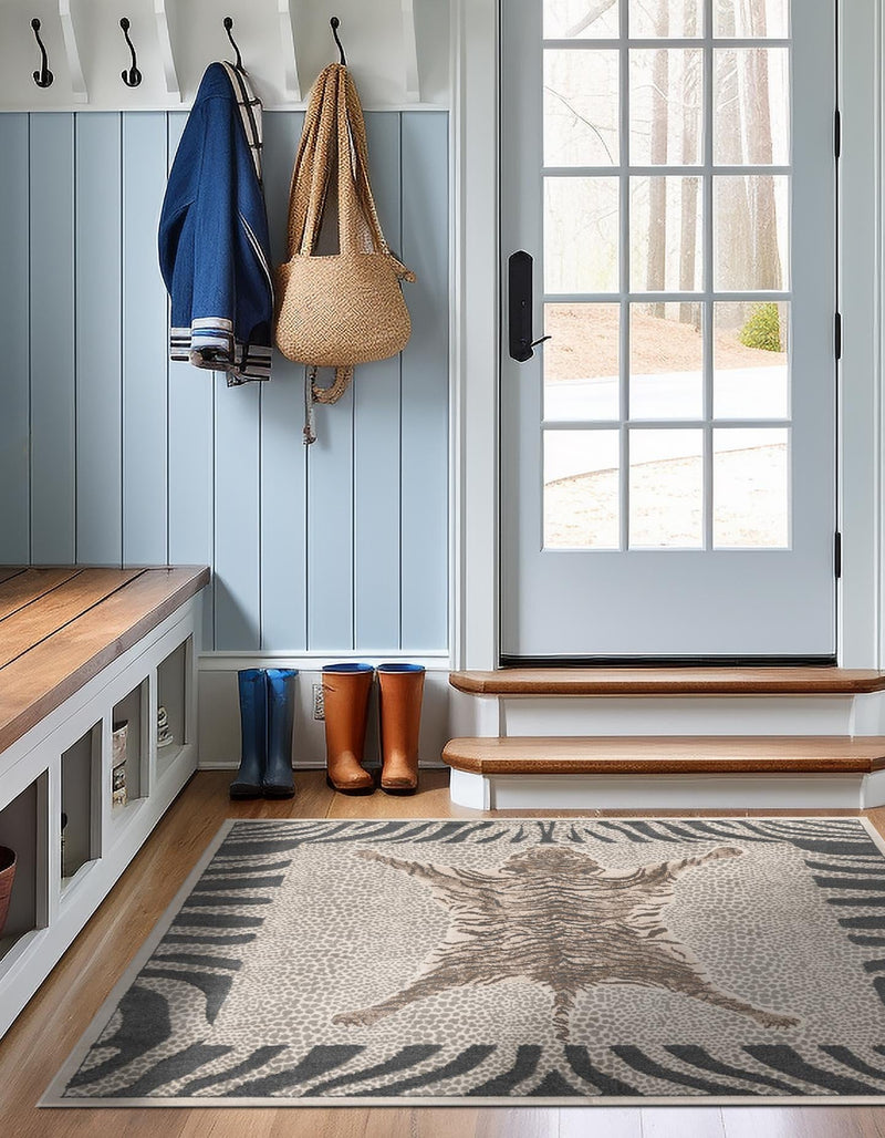 Savannah Sojourn Collection Area Rug - Masai Square Gray and Ivory lifestyle 39