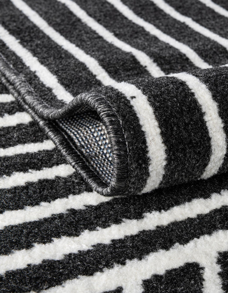 Copenhagen Edge Collection Area Rug - Osterbro Round Black lifestyle 117