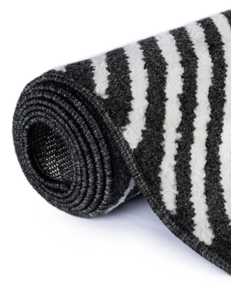 Copenhagen Edge Collection Area Rug - Osterbro Round Black lifestyle 153