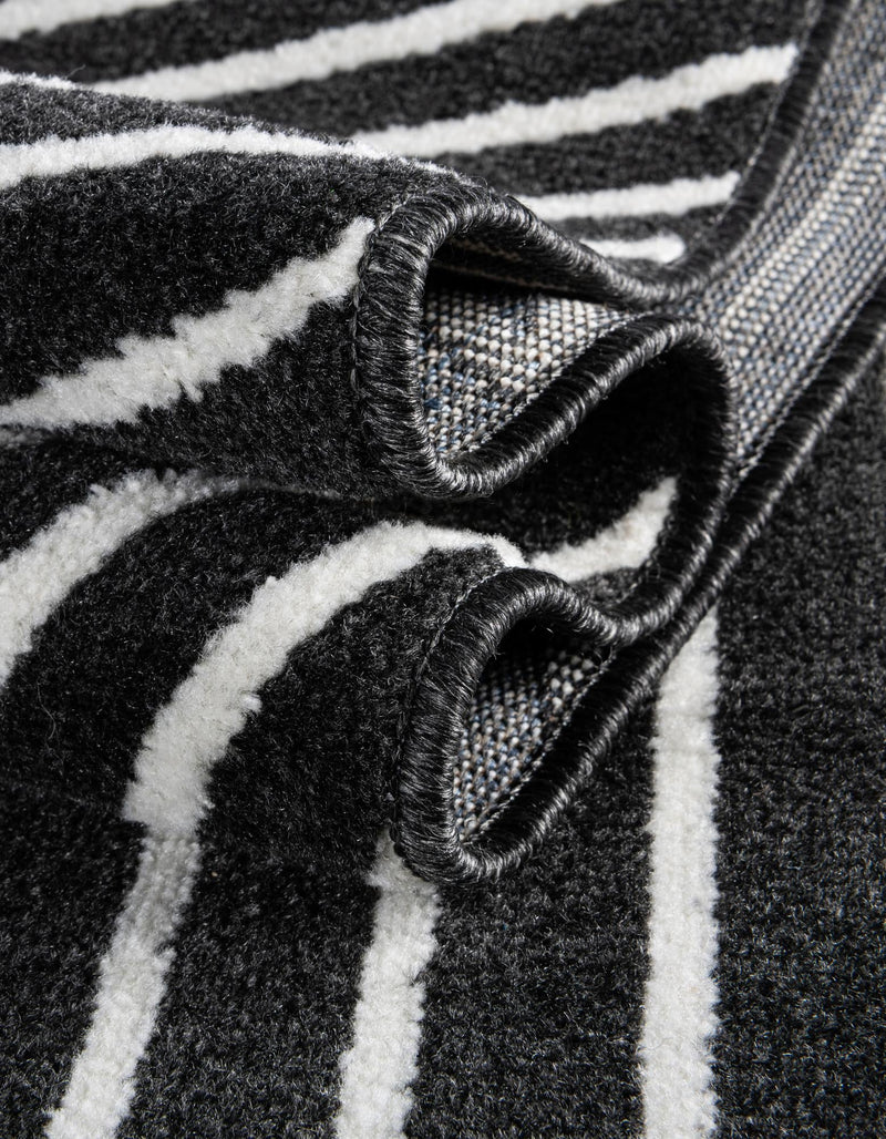 Copenhagen Edge Collection Area Rug - Osterbro Round Black lifestyle 159