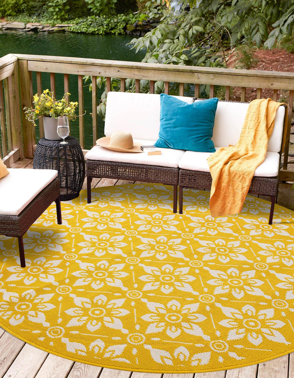 Seaside Lattice Collection Area Rug - Whitby Round Yellow lifestyle 149