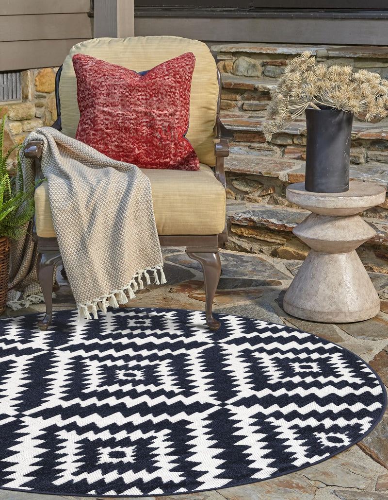 Catalina Cove Outdoor Collection Area Rug - Coronado Round Navy Blue lifestyle 62