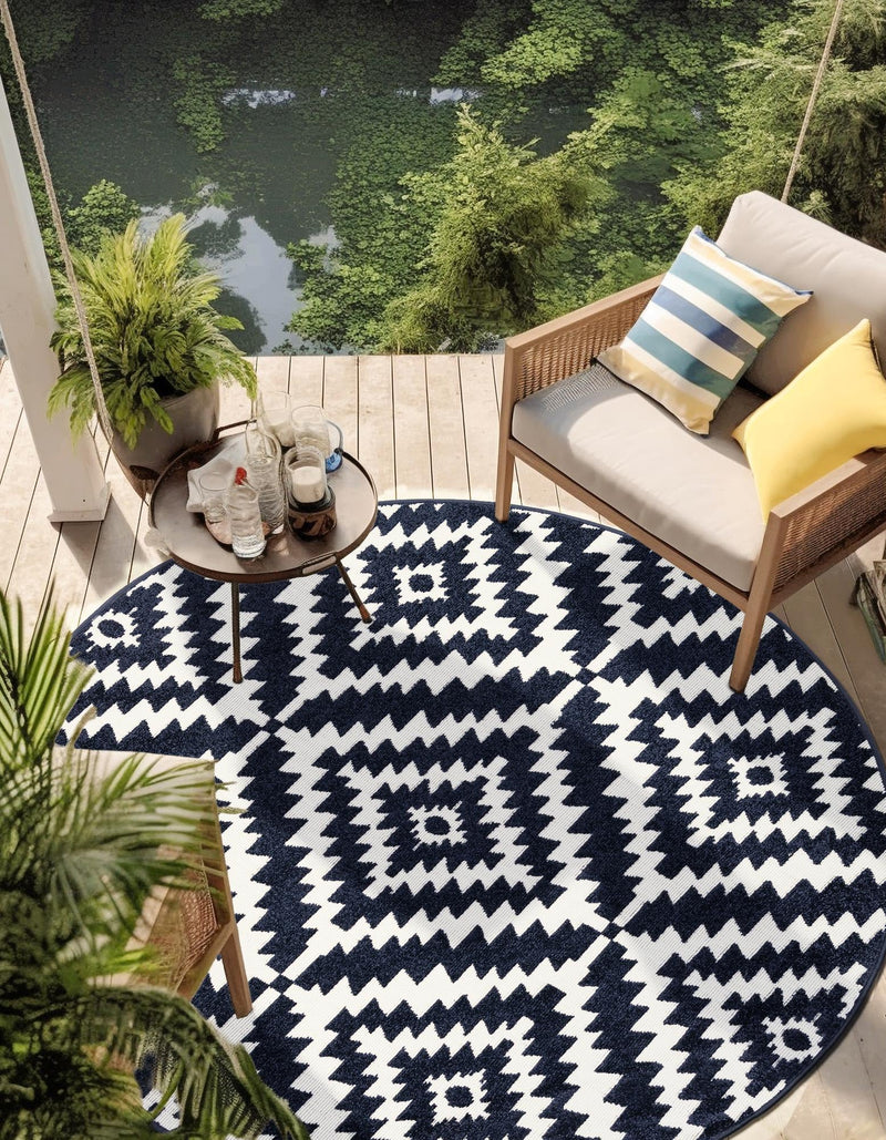 Catalina Cove Outdoor Collection Area Rug - Coronado Round Navy Blue lifestyle 72