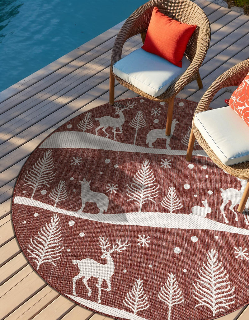 Garden Festivity Collection Area Rug - Evergreen Round Red lifestyle 5