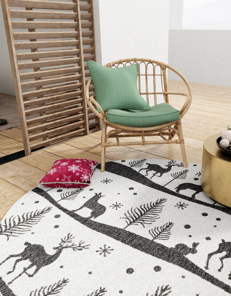Garden Festivity Collection Area Rug - Evergreen Round Black and White lifestyle 3