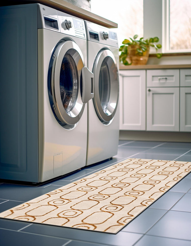 Metropolitan Matrix Collection Area Rug - Cosmopolis Runner White and Gold lifestyle 154