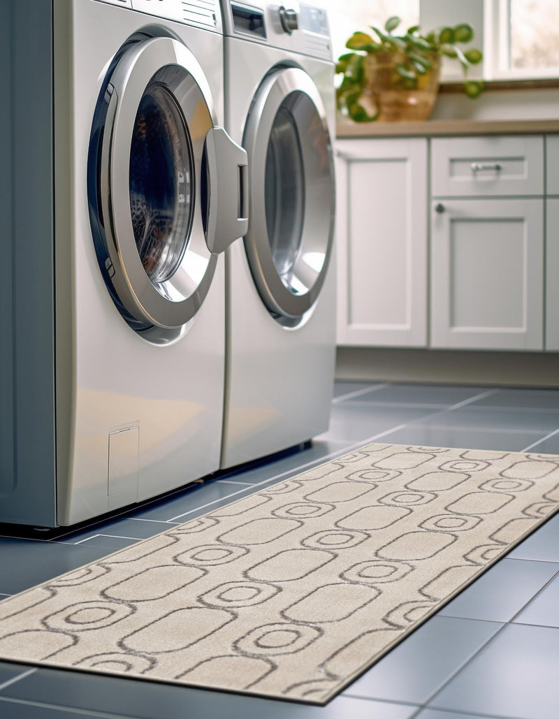 Metropolitan Matrix Collection Area Rug - Cosmopolis Runner White and Silver lifestyle 138