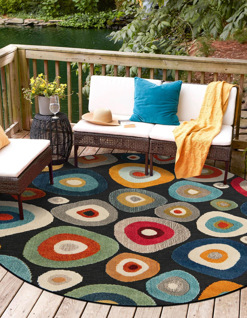 Outdoor Marrakesh Collection Area Rug - Chefchaouen Round Multi Black lifestyle 93