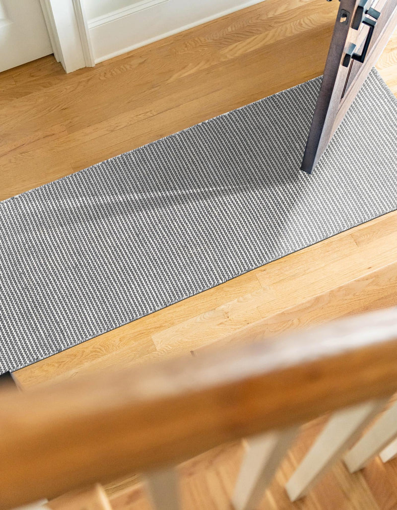Jill Zarin Malibu Sands Outdoor Collection Area Rug - Pebble (Silver Stars) Runner Silver Stars lifestyle 25