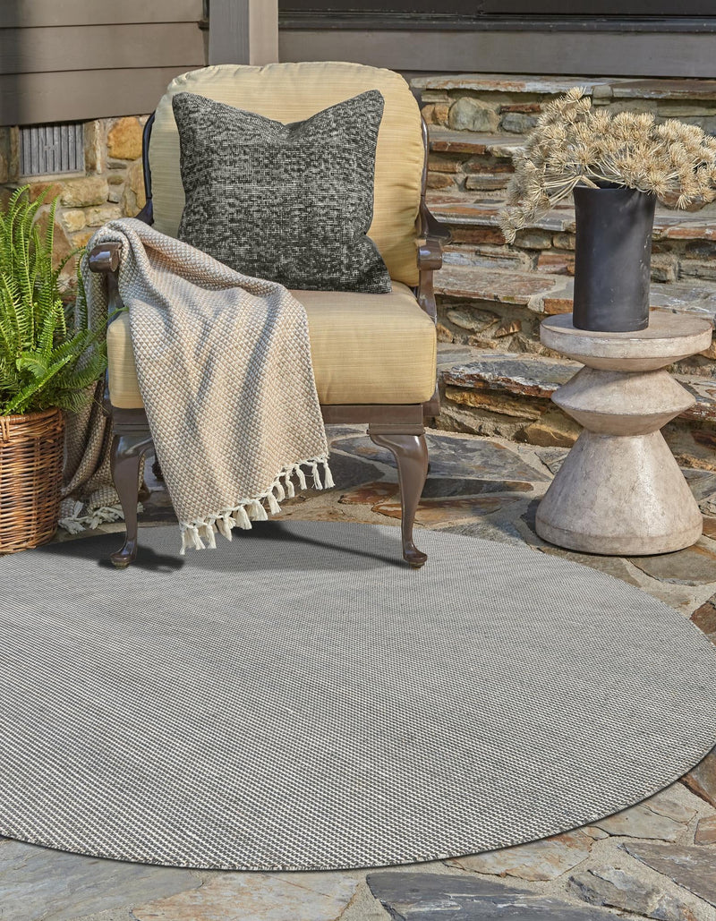 Jill Zarin Malibu Sands Outdoor Collection Area Rug - Pebble (Silver Stars) Round Silver Stars lifestyle 10