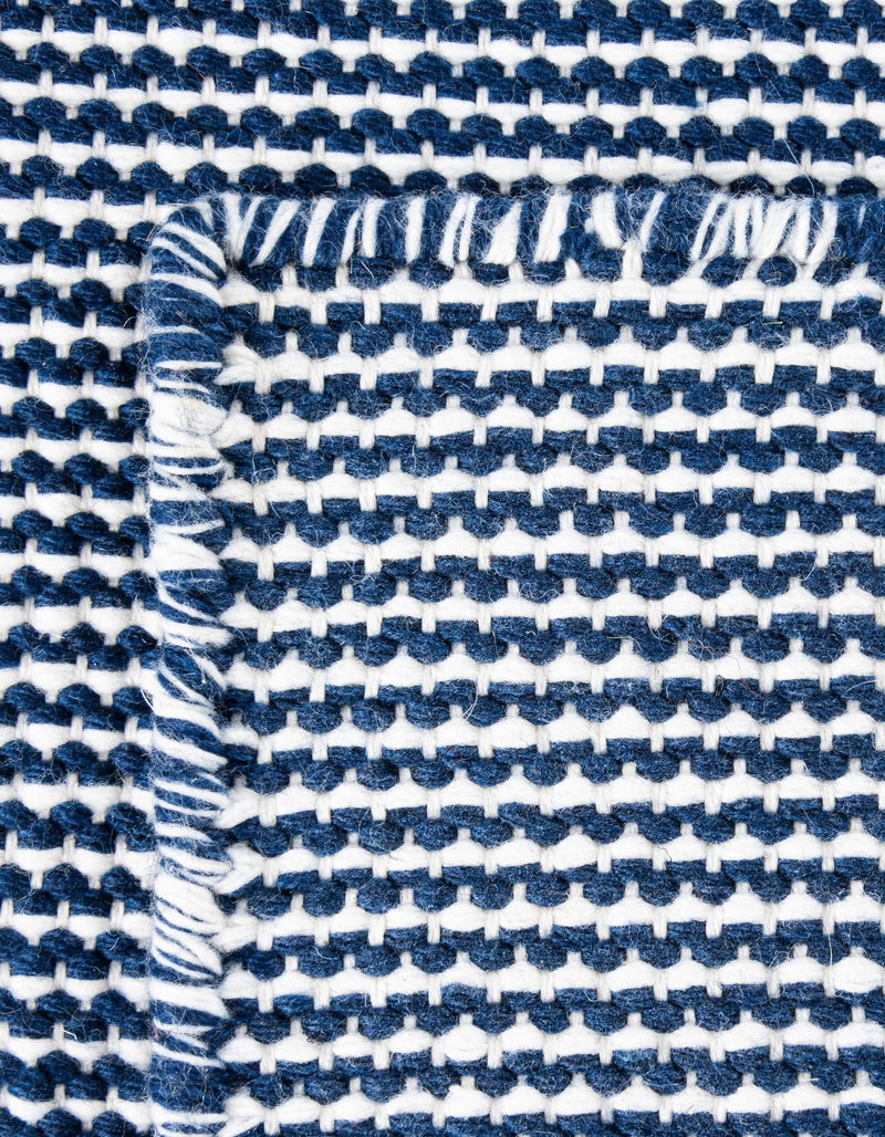 Jill Zarin Malibu Sands Outdoor Collection Area Rug - Pebble (Navy Sky) Runner Navy Sky lifestyle 7
