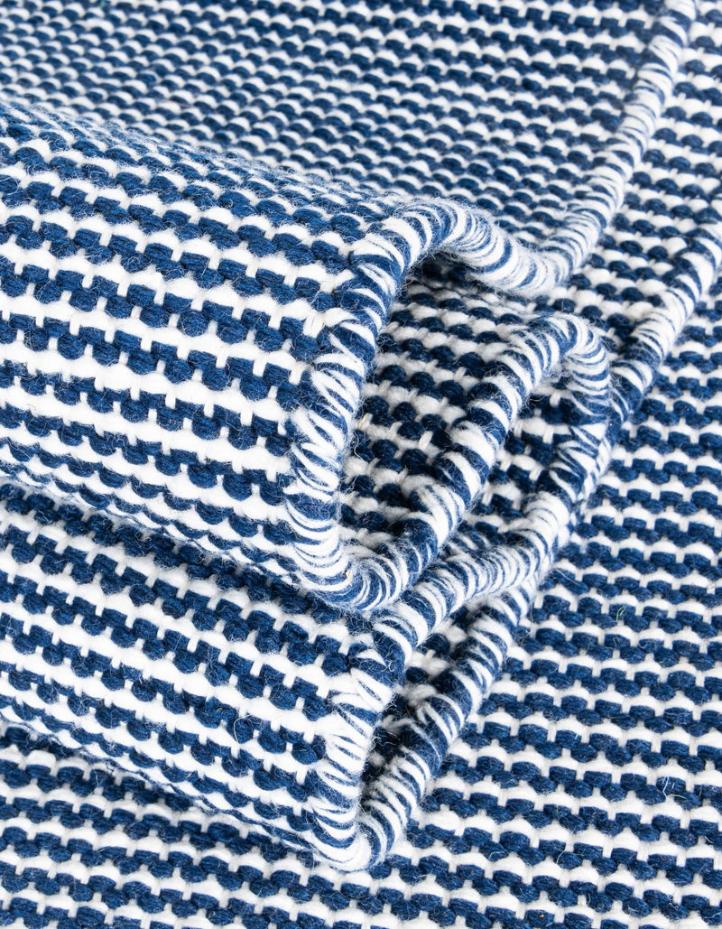 Jill Zarin Malibu Sands Outdoor Collection Area Rug - Pebble (Navy Sky) Runner Navy Sky lifestyle 11