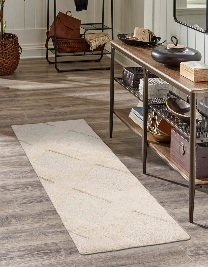 Trellis Wool Collection Area Rug - Vineyard Runner Ivory lifestyle 7