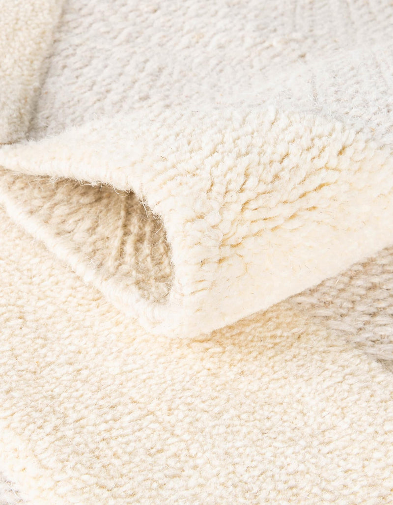 Trellis Wool Collection Area Rug - Vineyard Runner Ivory lifestyle 8