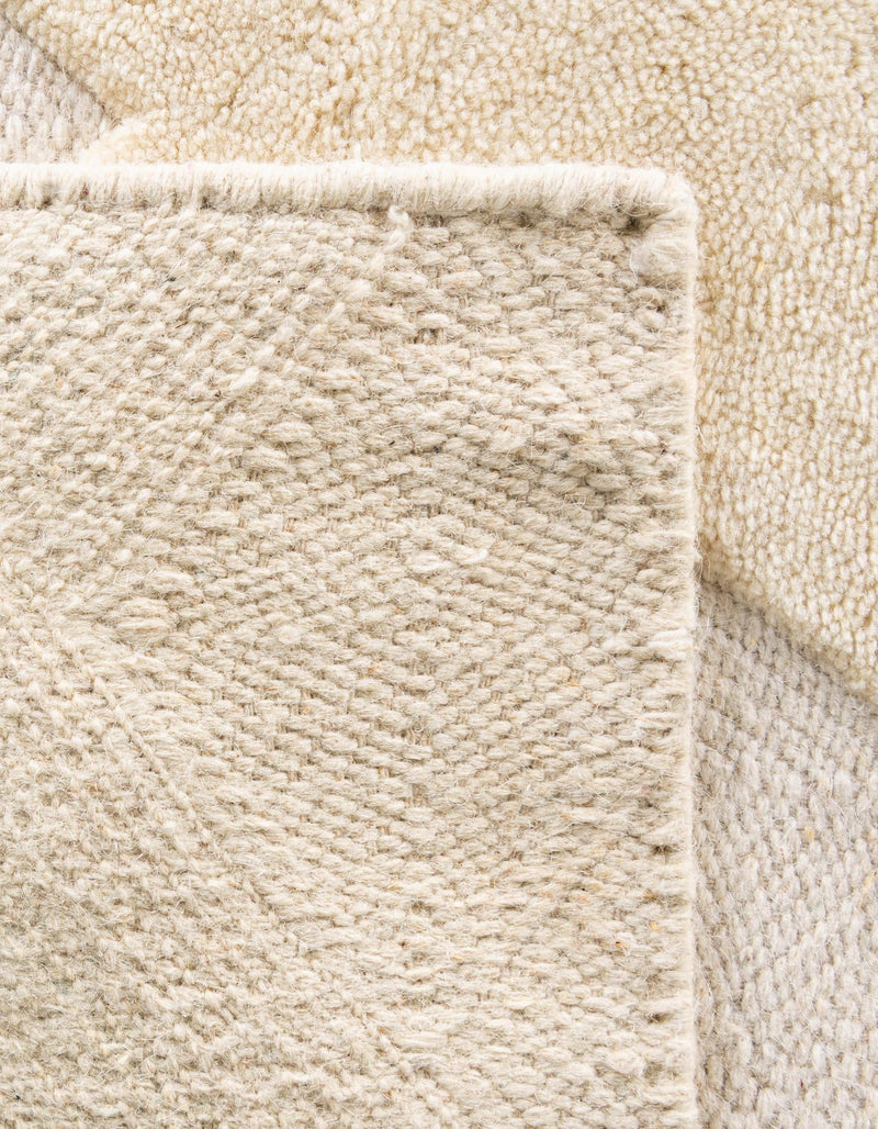 Trellis Wool Collection Area Rug - Vineyard Runner Ivory lifestyle 11