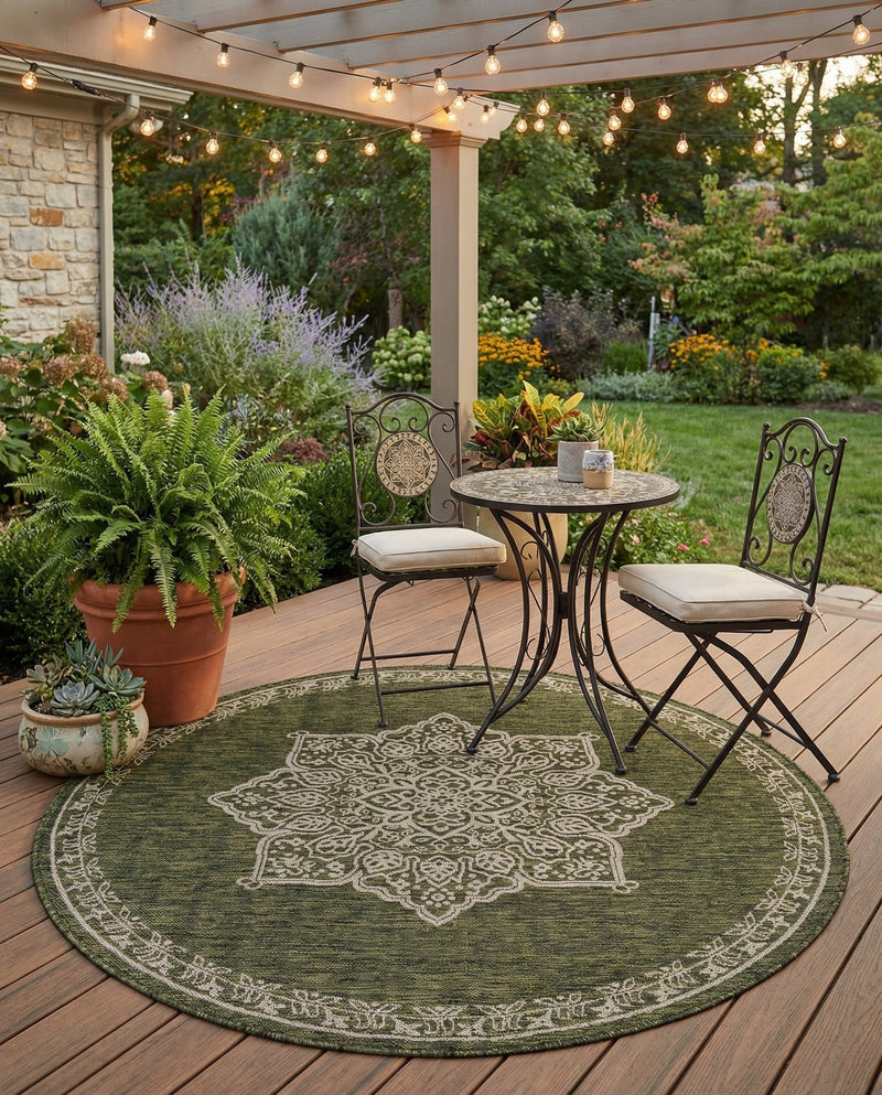 Patio Heritage Collection Area Rug -  Charleston (Green) Round Green  lifestyle 70