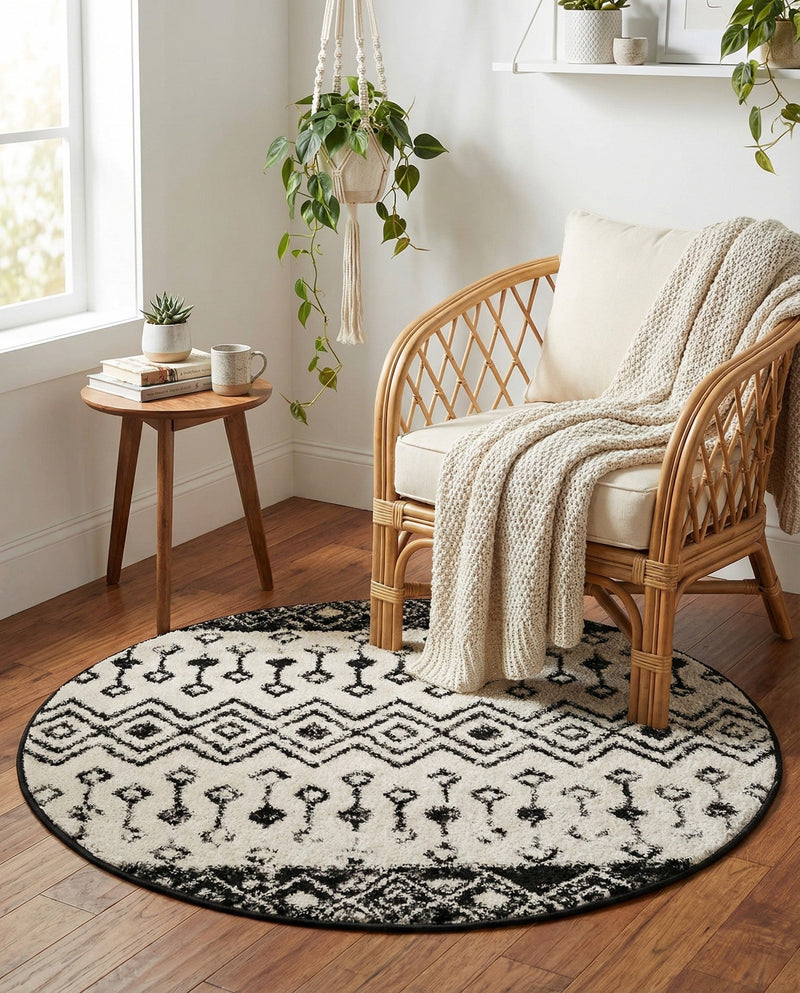 Mediterranean Lattice Collection Area Rug -  Casablanca (Black and White) Round Black and White  lifestyle 29