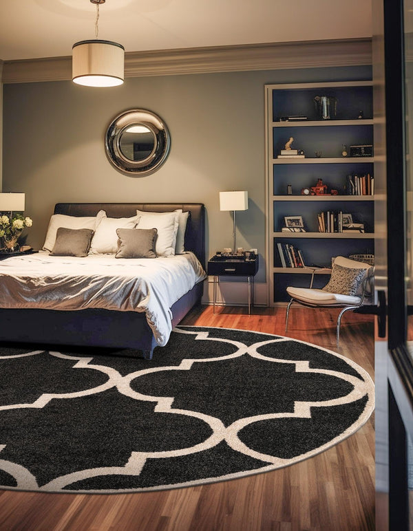 Lattice Gardens Collection Area Rug -  Espaliera Round Black and White  lifestyle 183