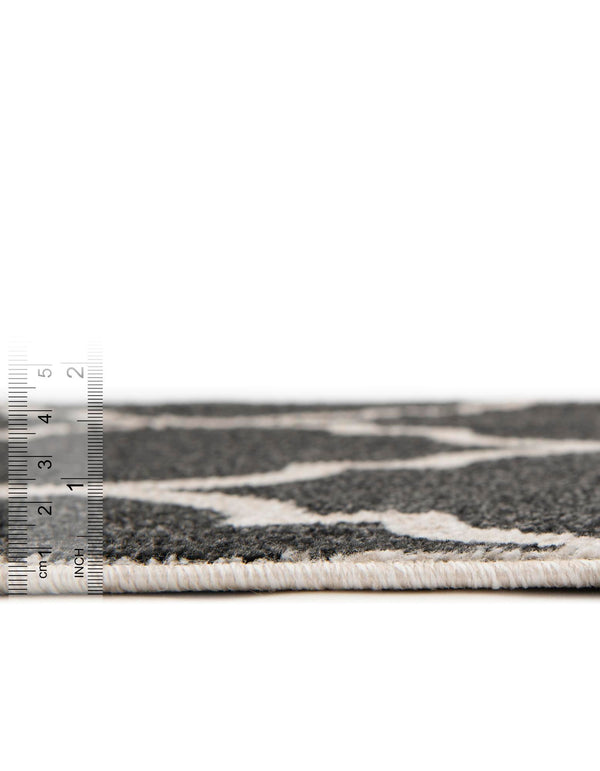 Lattice Gardens Collection Area Rug -  Espaliera Round Black and White  lifestyle 207