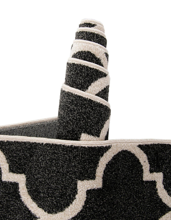 Lattice Gardens Collection Area Rug -  Espaliera Round Black and White  lifestyle 219