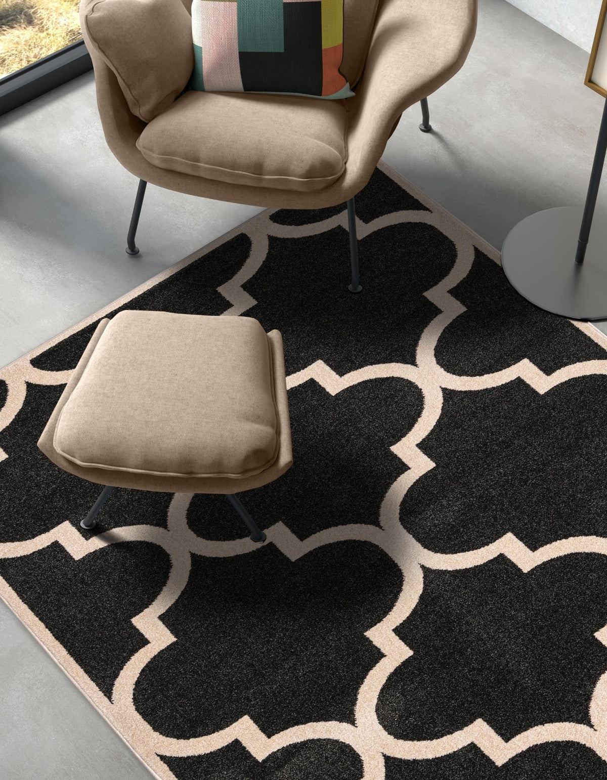 Lattice Gardens Collection Area Rug -  Espaliera Rectangle Black and White  lifestyle 46