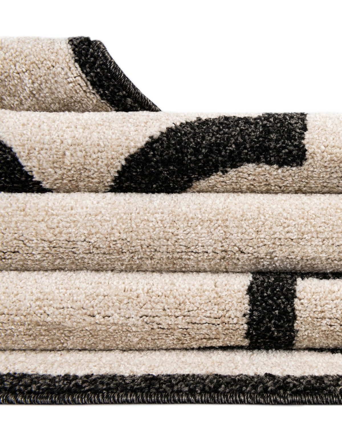Lattice Gardens Collection Area Rug -  Espaliera Rectangle Beige and Black  lifestyle 62