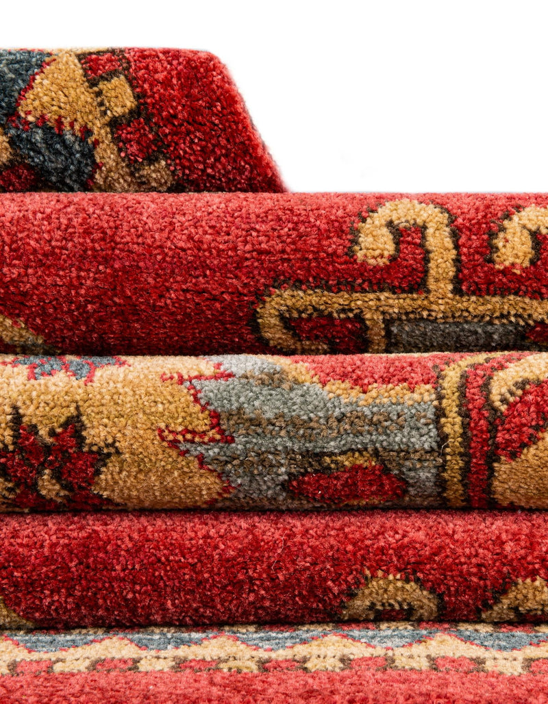 Persian Elegance Collection Area Rug -  Hamedan Round Red  lifestyle 45