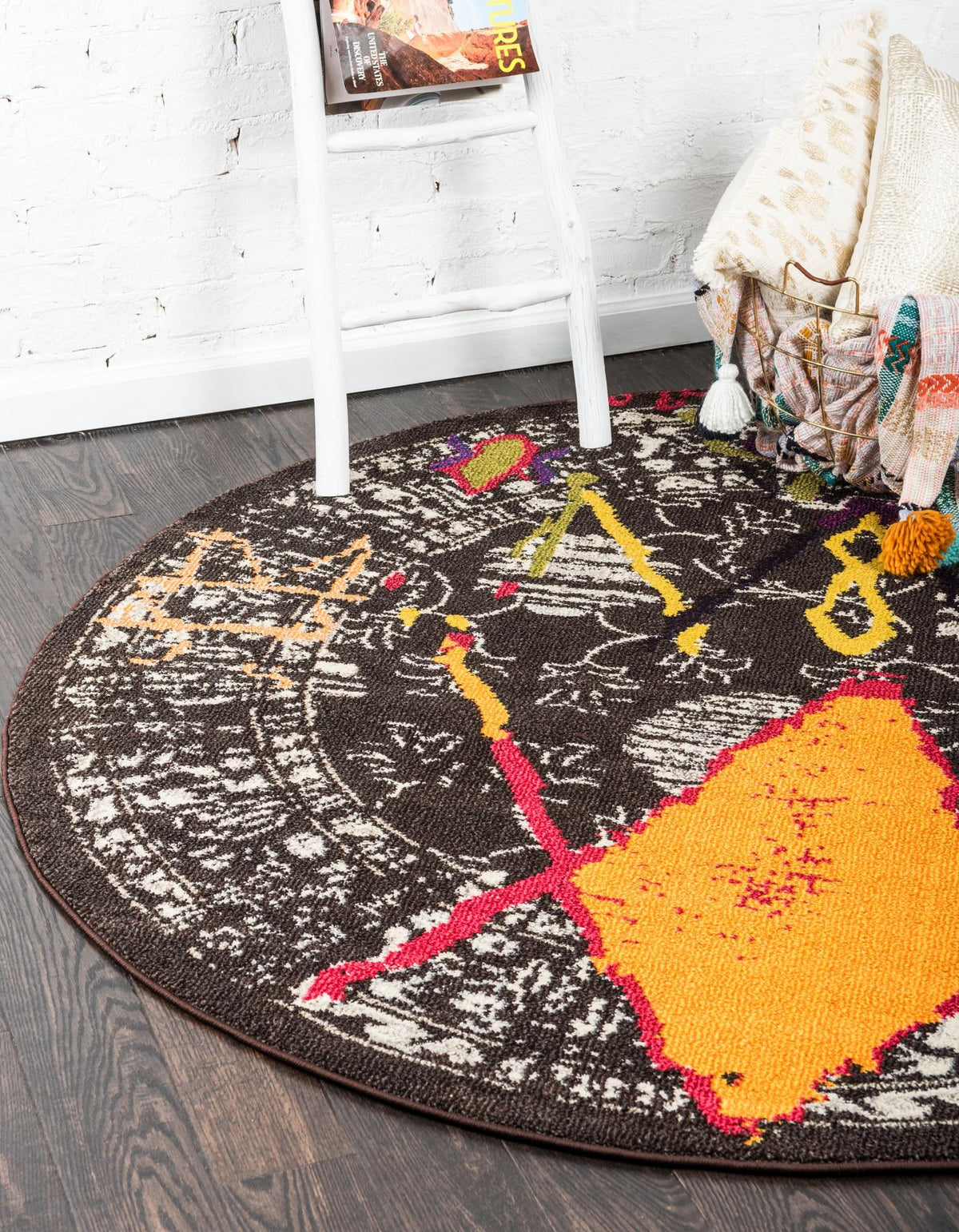 Sedona Vista Collection Area Rug -  Adobe Round Brown  lifestyle 21