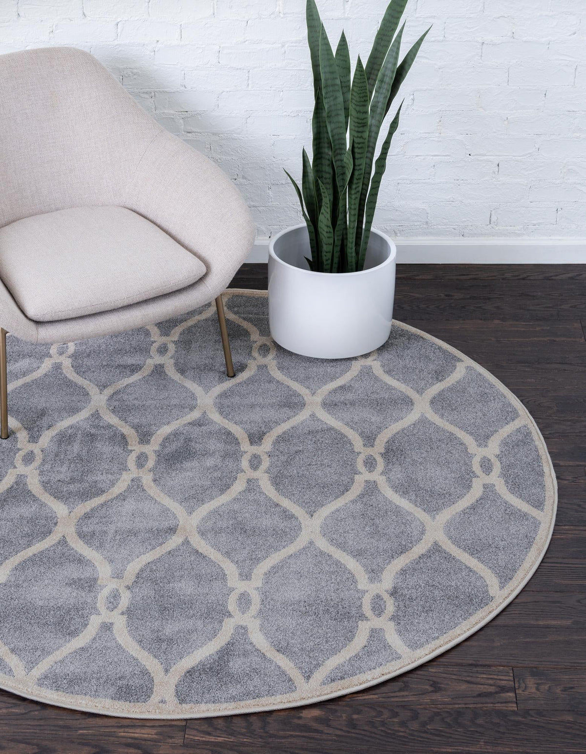 Lattice Gardens Collection Area Rug -  Rosetangle Round Light Gray  lifestyle 13