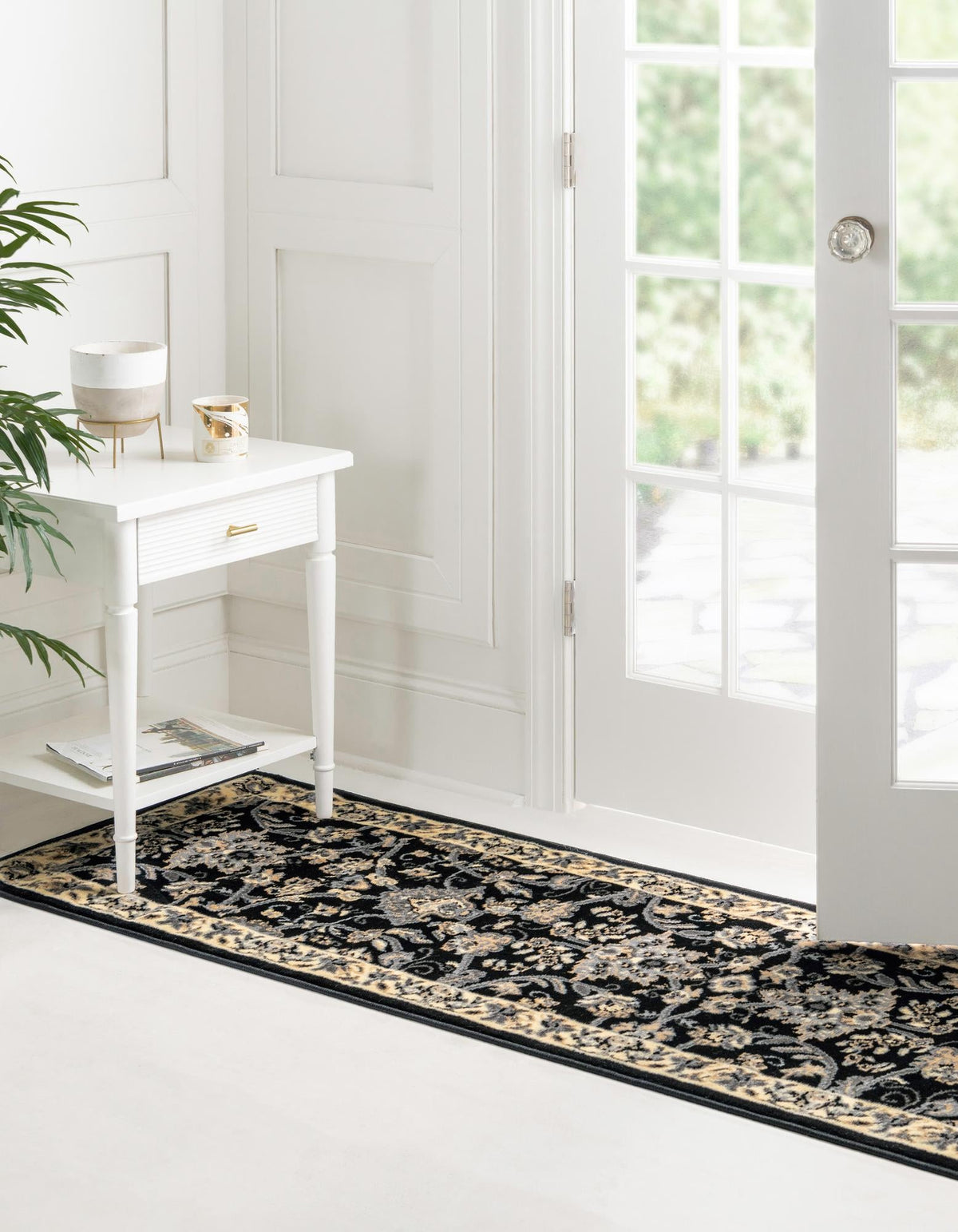 Isfahan Elegance Collection Area Rug - Naghsh-e Jahan (Black) Runner Black  lifestyle 35