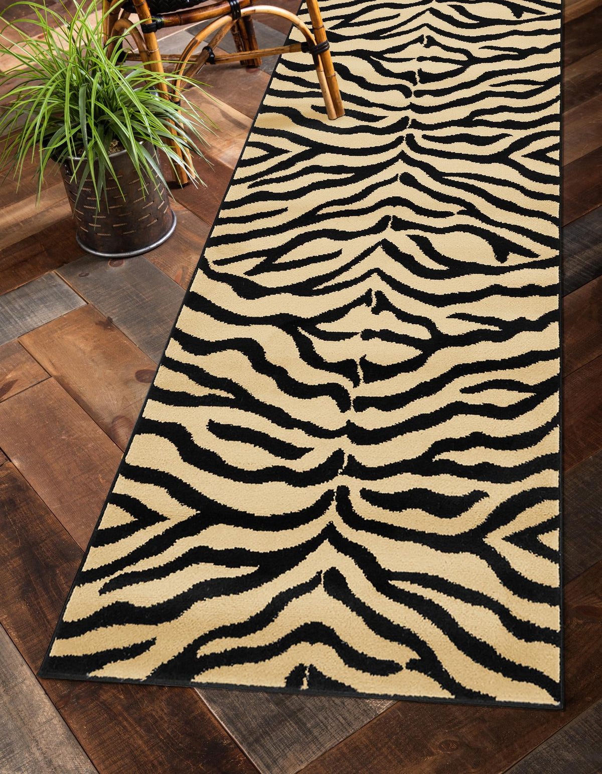 Savannah Sojourn Collection Area Rug -  Kilimanjaro Runner Cream  lifestyle 67