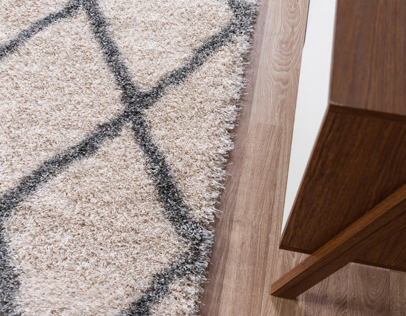 Opulent Lattice Plush Collection Area Rug - Versailles Square Beige  lifestyle 75