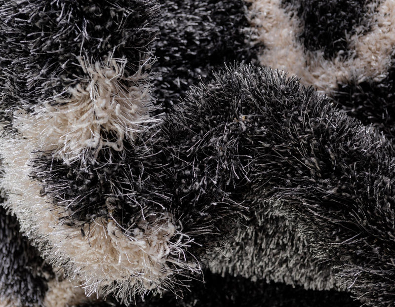 Opulent Lattice Plush Collection Area Rug - Versailles Runner Black  lifestyle 93