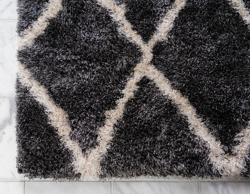Opulent Lattice Plush Collection Area Rug - Versailles Runner Black  lifestyle 104