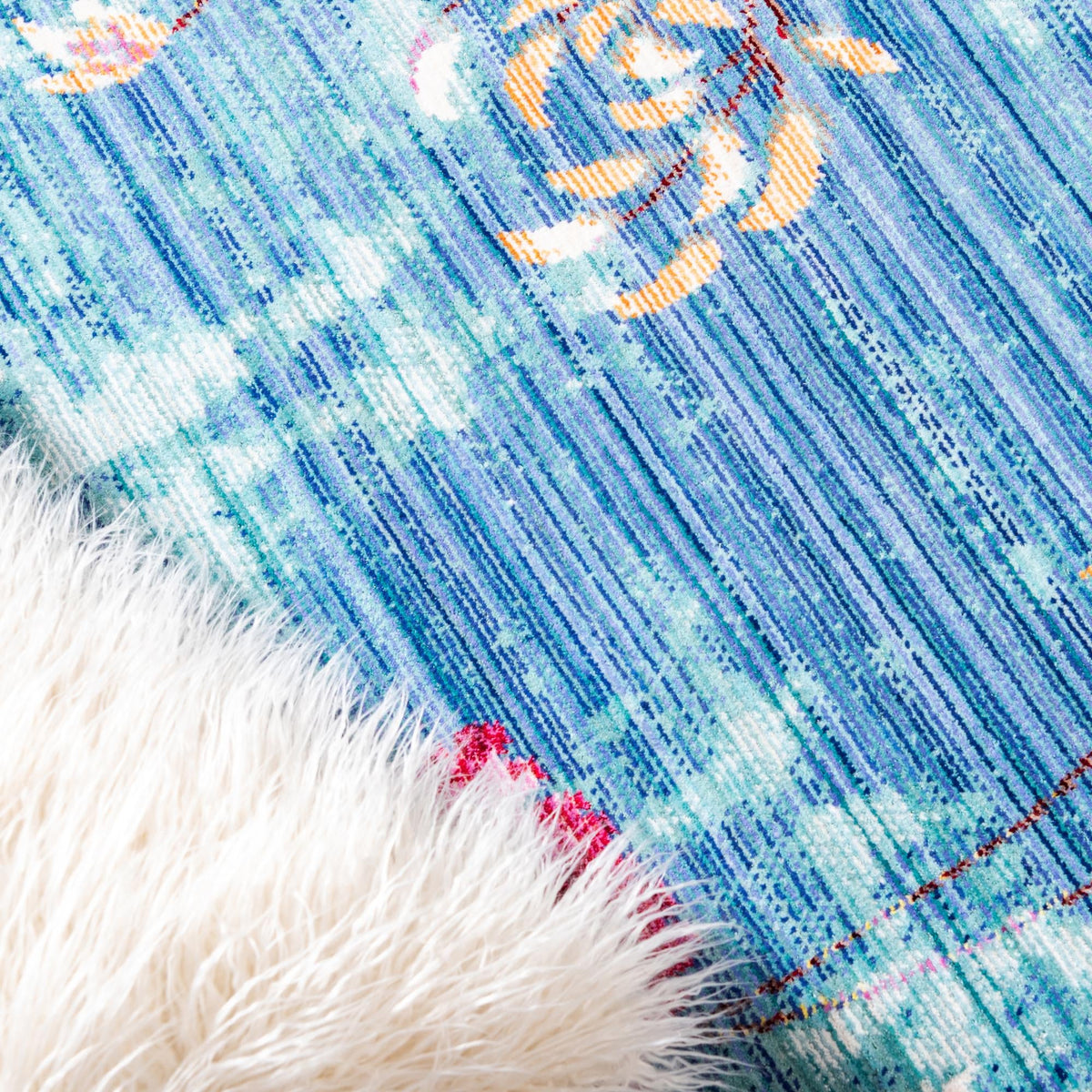 Lagoon Luxe Collection Area Rug -  Dockside Round Blue  lifestyle 27