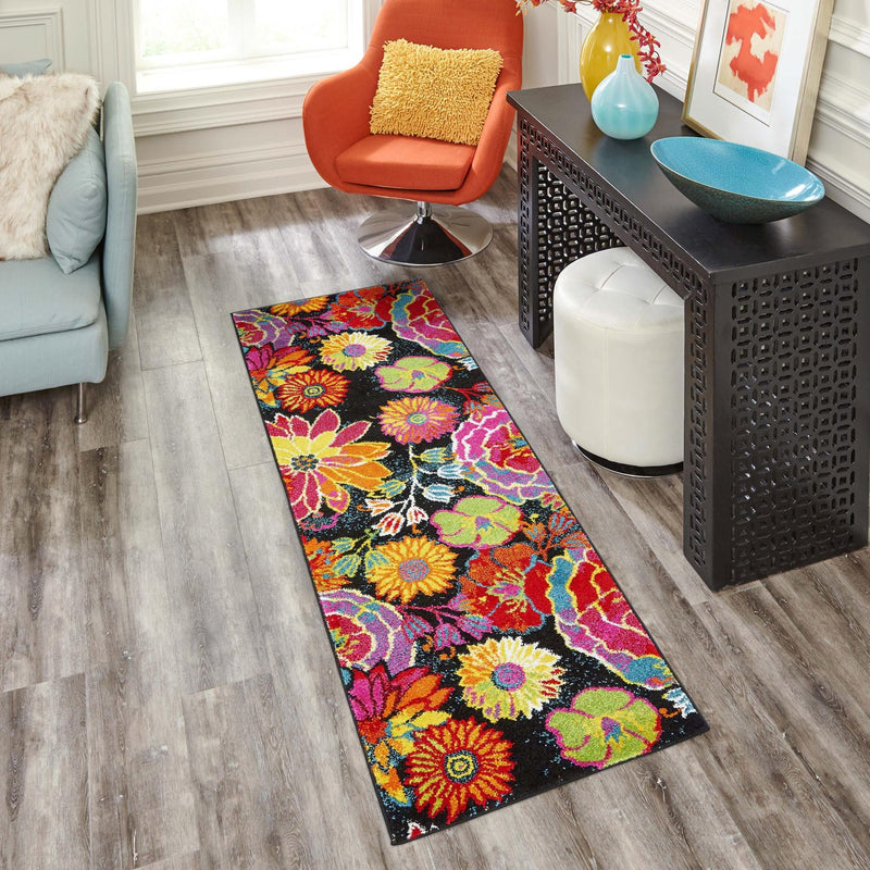 Venetian Elegance Collection Area Rug -  Accademia Runner Black  lifestyle 111