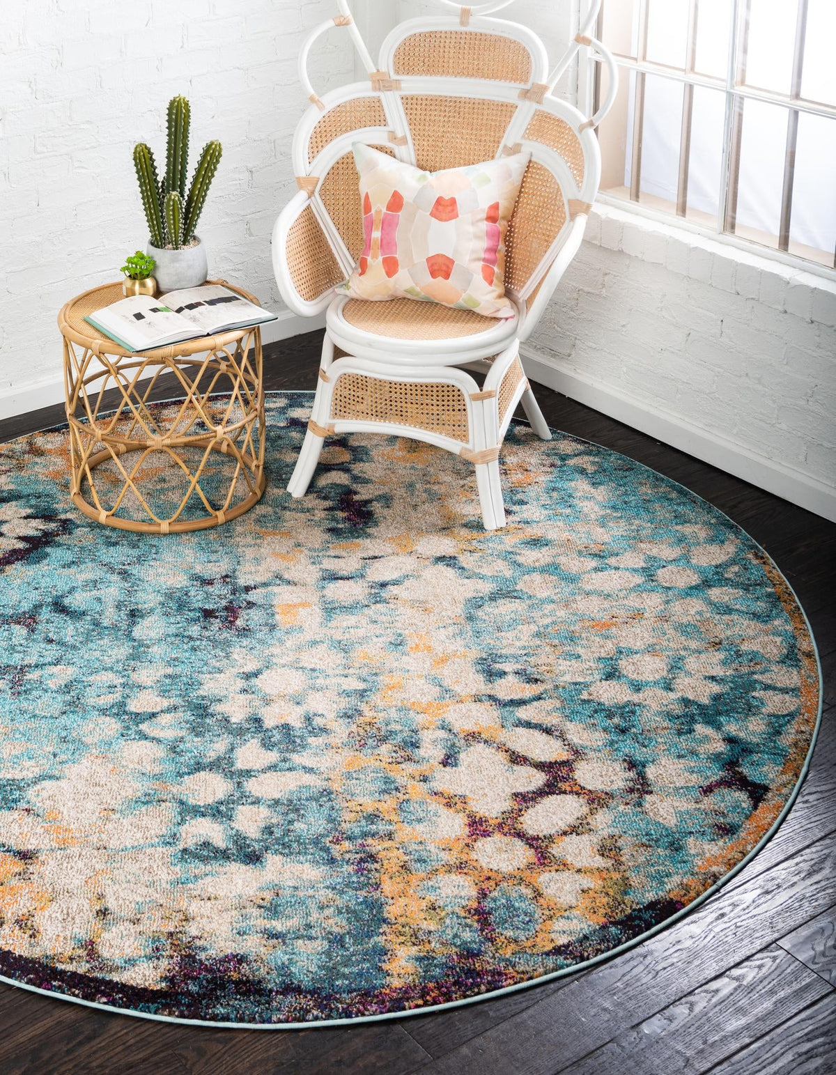 Venetian Tapestry Collection Area Rug - Murano Round Blue  lifestyle 110