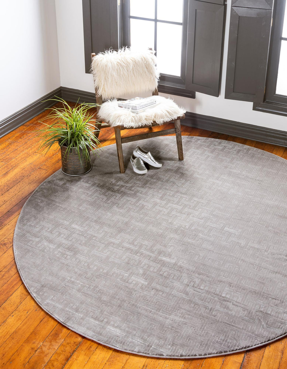 Metro Heights Collection Area Rug -  Hamilton Round Gray  lifestyle 36