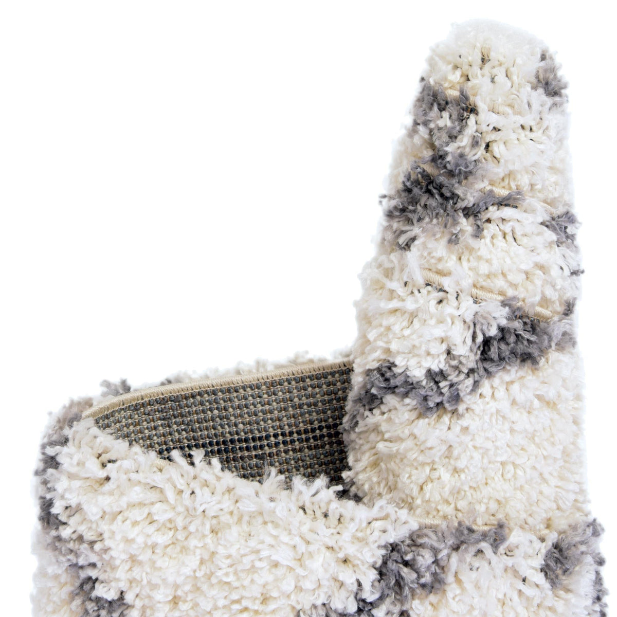 Cozy Cove Shag Collection Area Rug - Marina Round Ivory  lifestyle 172