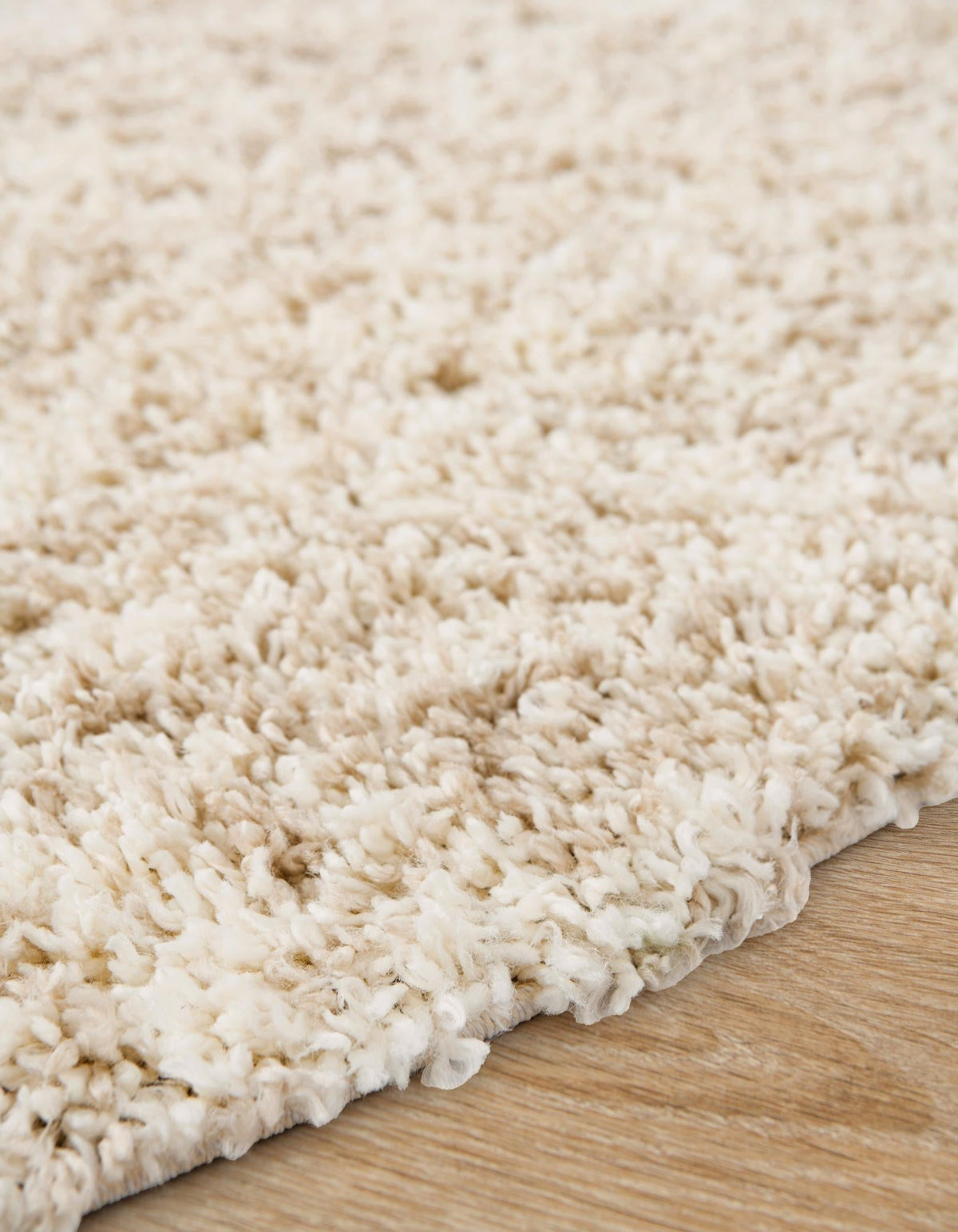 Cozy Cove Shag Collection Area Rug -  Harbor Round Ivory  lifestyle 95
