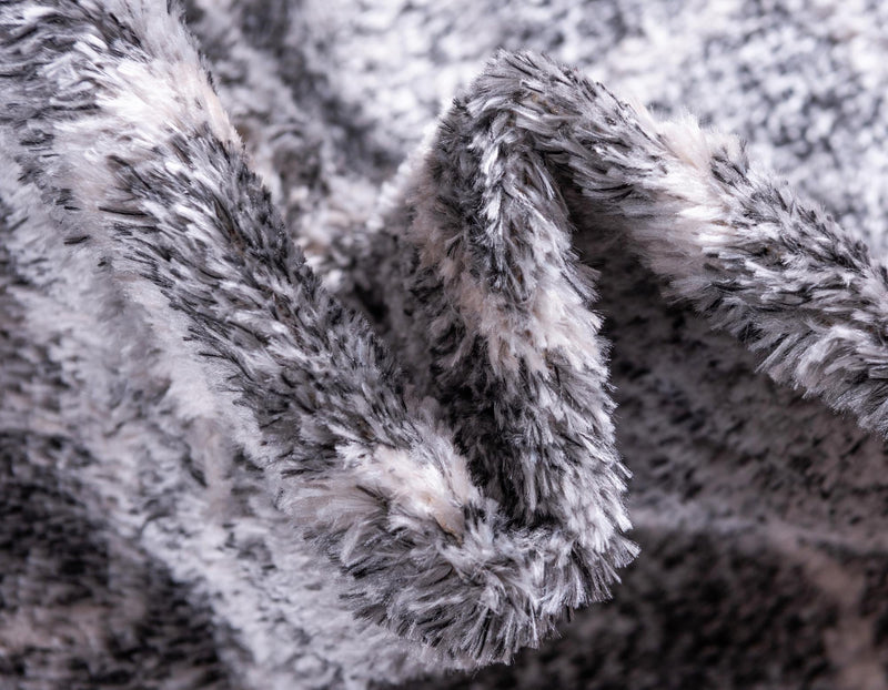 Himalaya Heights Collection Area Rug - Everest Round Dark Gray  lifestyle 58
