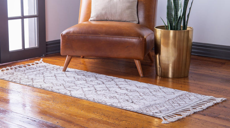Himalaya Heights Collection Area Rug - Everest Runner Brown  lifestyle 27