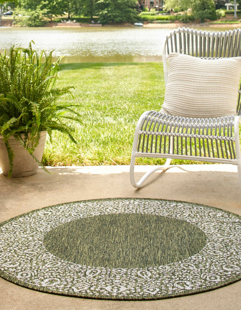 Patio Perimeter Collection Area Rug -  Lanai Round Green  lifestyle 4